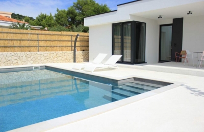 Holiday Home MAYA: